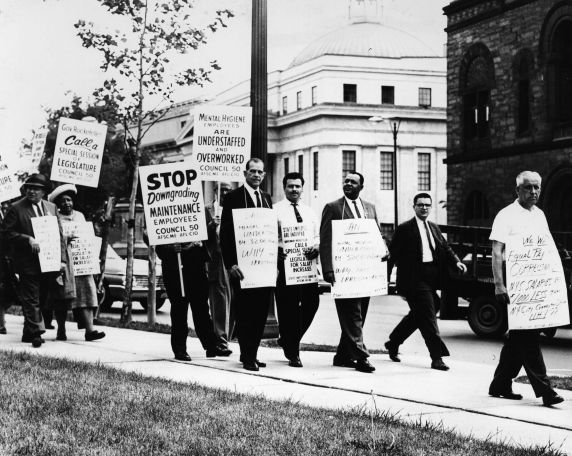 (7676) Arnold Zander marches with Council 50 (7676) Arnold Zander marches with Council 50