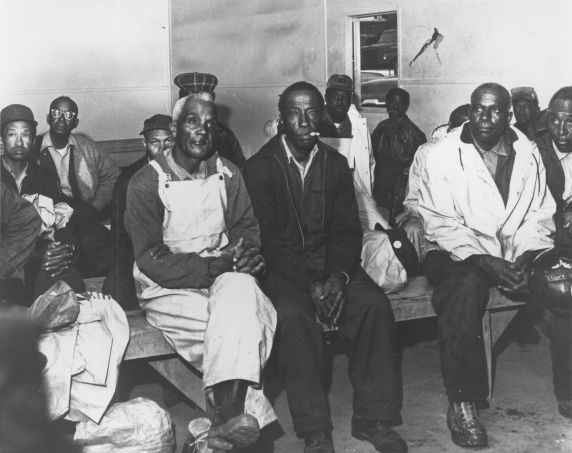 (8883) Seated strikers (8883) Seated strikers