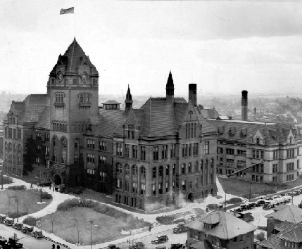 old main in 1933